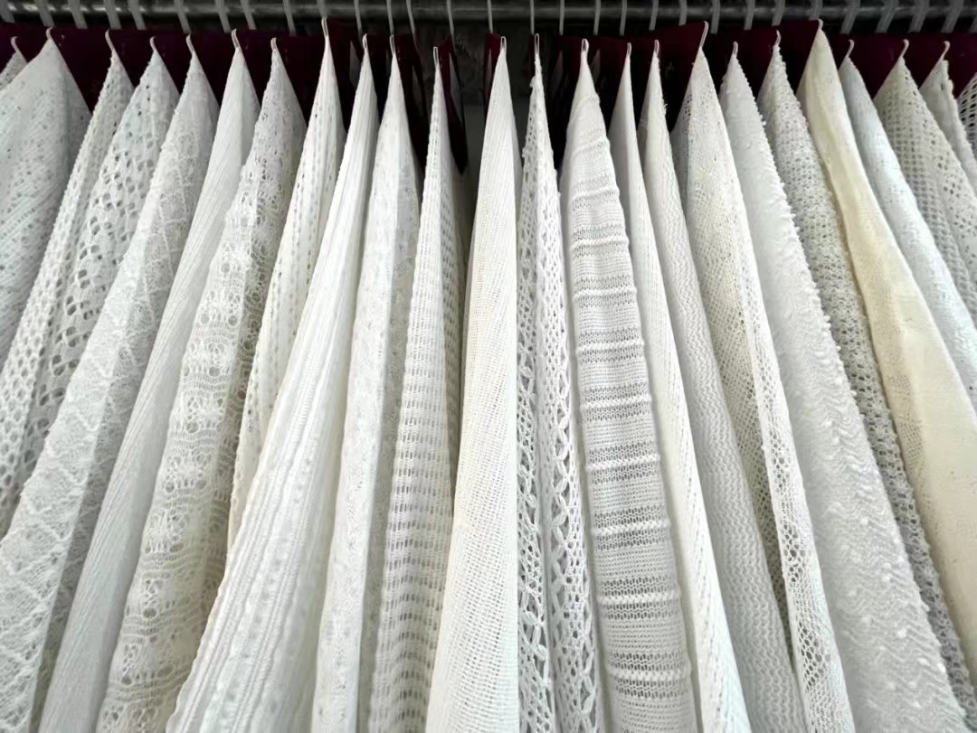 1728874123283777.jpg 1728874123283777.jpg