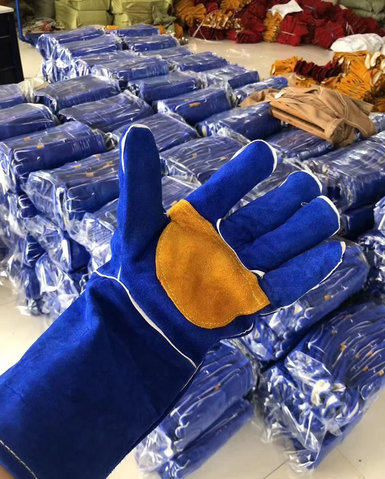 1737521975484324.jpg 1737521975484324.jpg