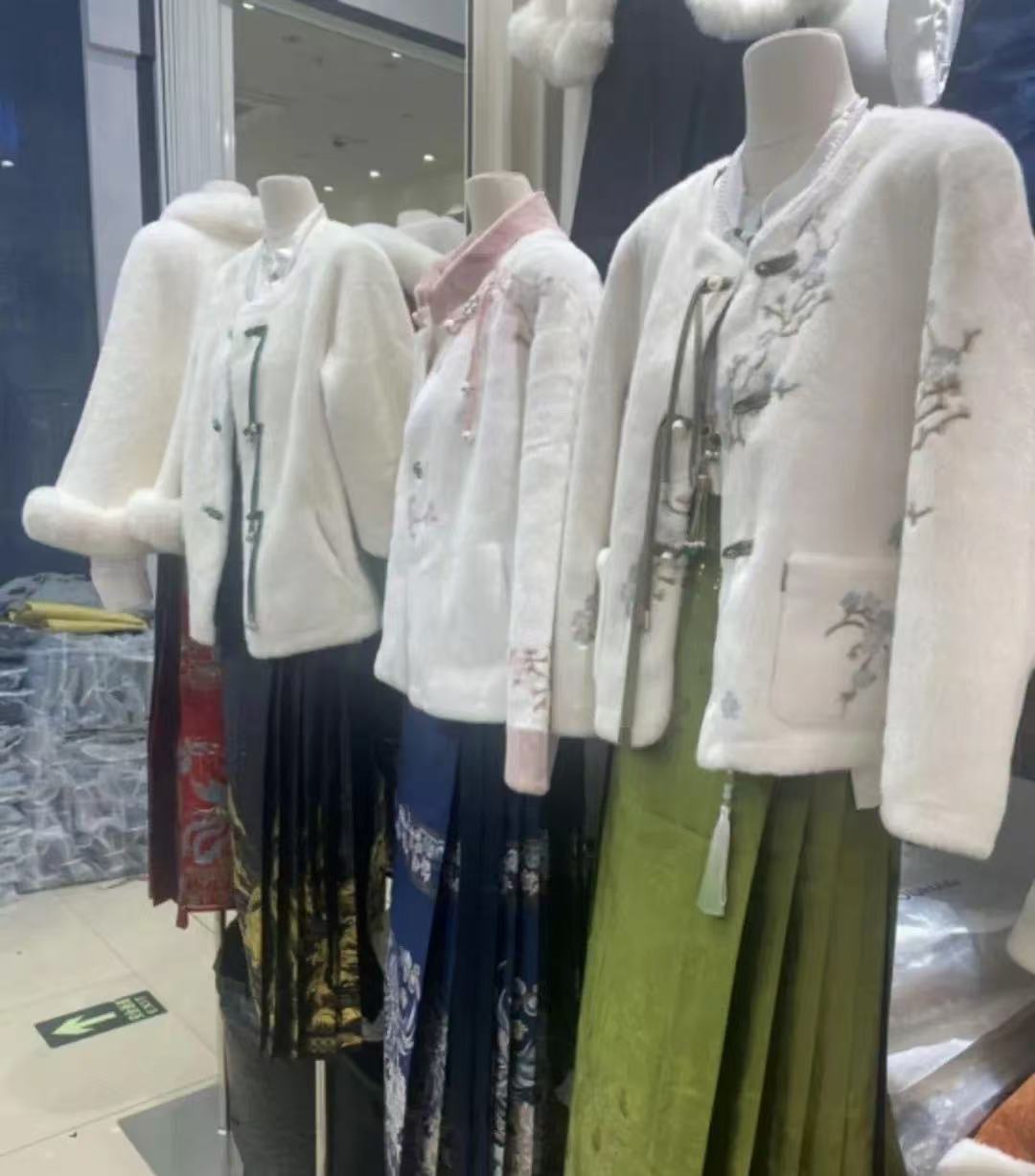 1738983918809730.jpg 1738983918809730.jpg