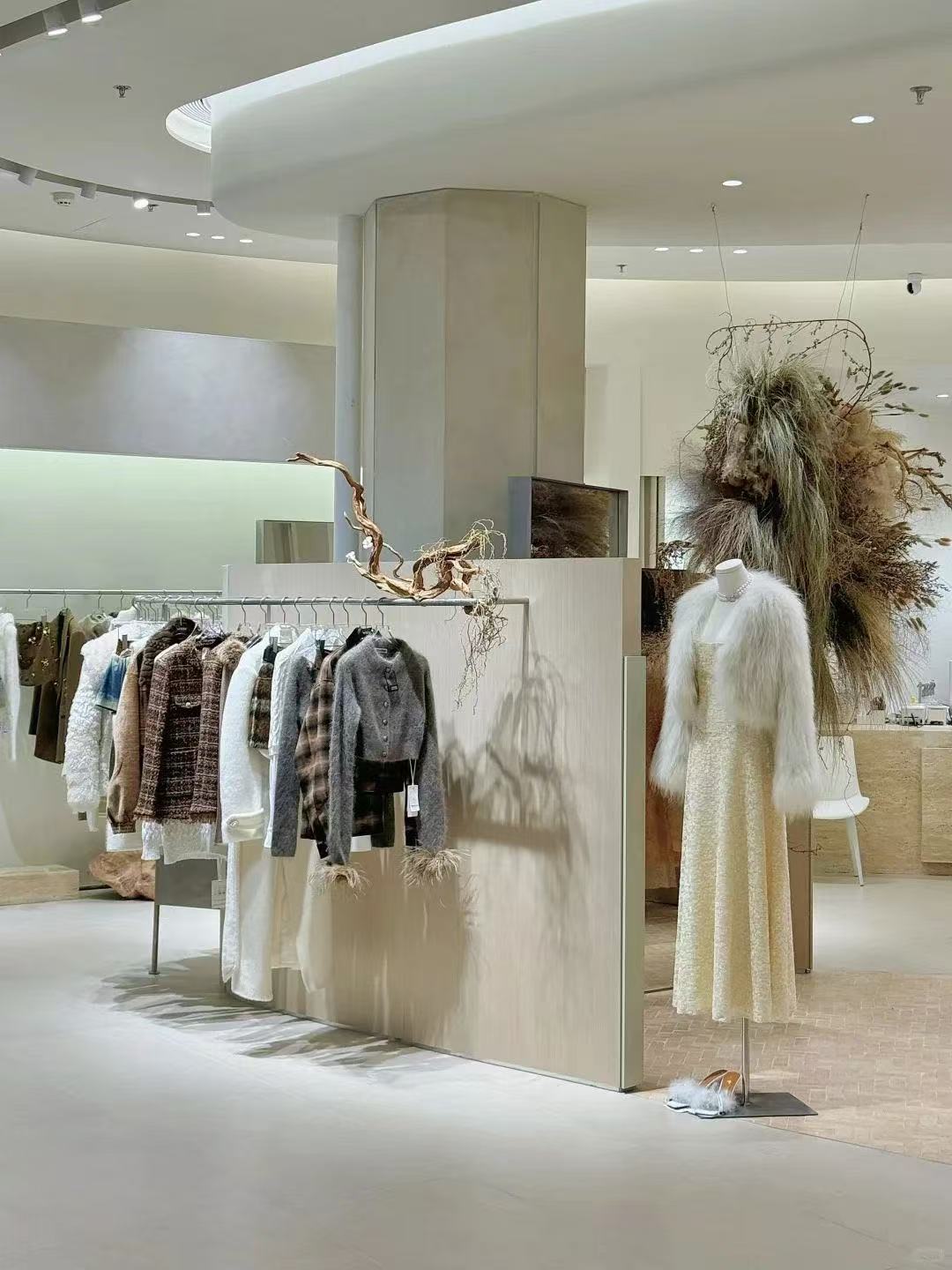 1740464768507617.jpg 1740464768507617.jpg